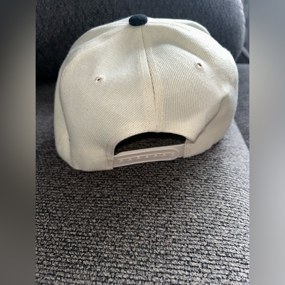 Men Cap - Picture 5 of 6